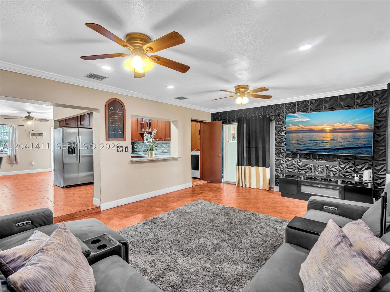 MIAMI GARDENS MANOR SEC 4 - Residential