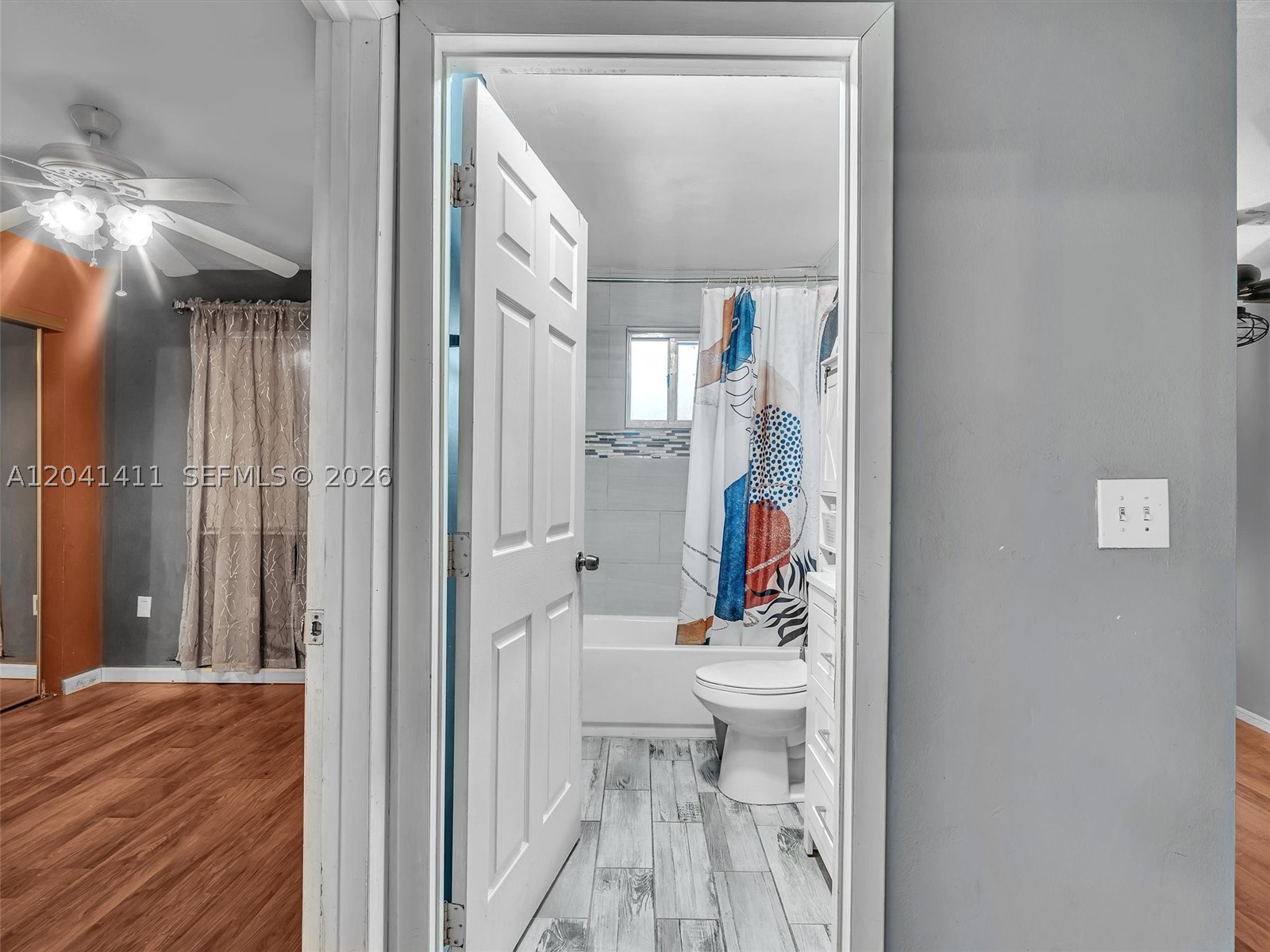 MIAMI GARDENS MANOR SEC 4 - Residential