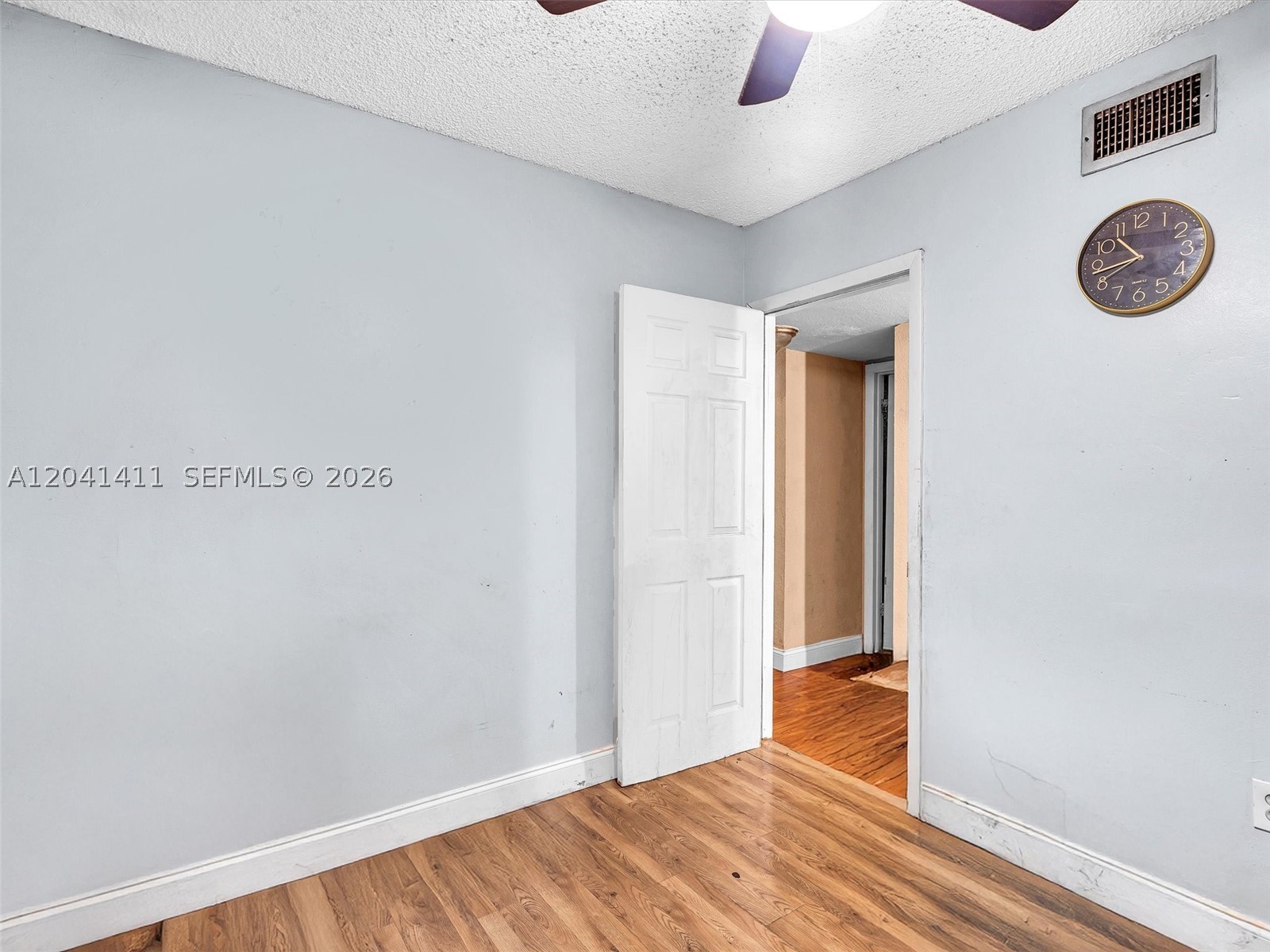 MIAMI GARDENS MANOR SEC 4 - Residential
