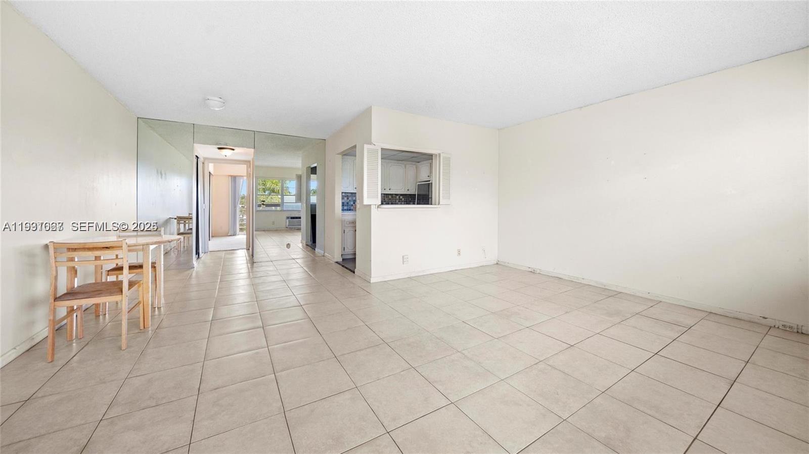 SUFFOLK AT CENTURY VILLAG - Residential