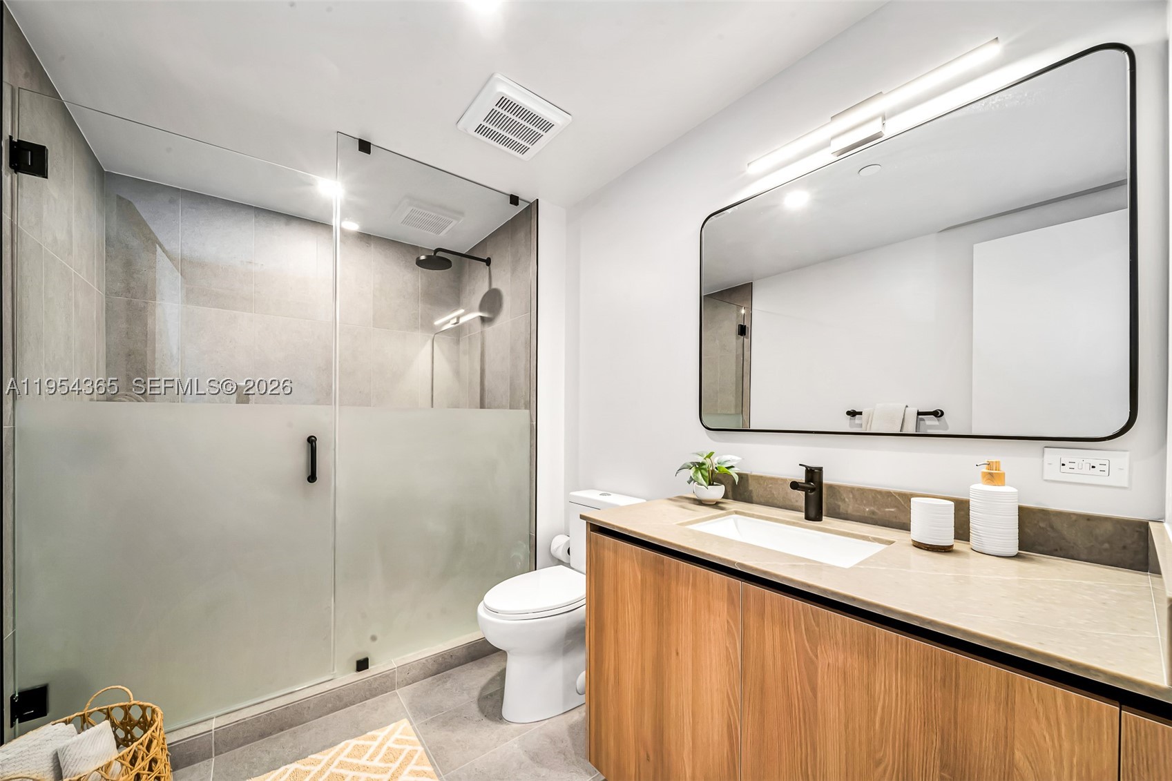 501 First Residences - Residential