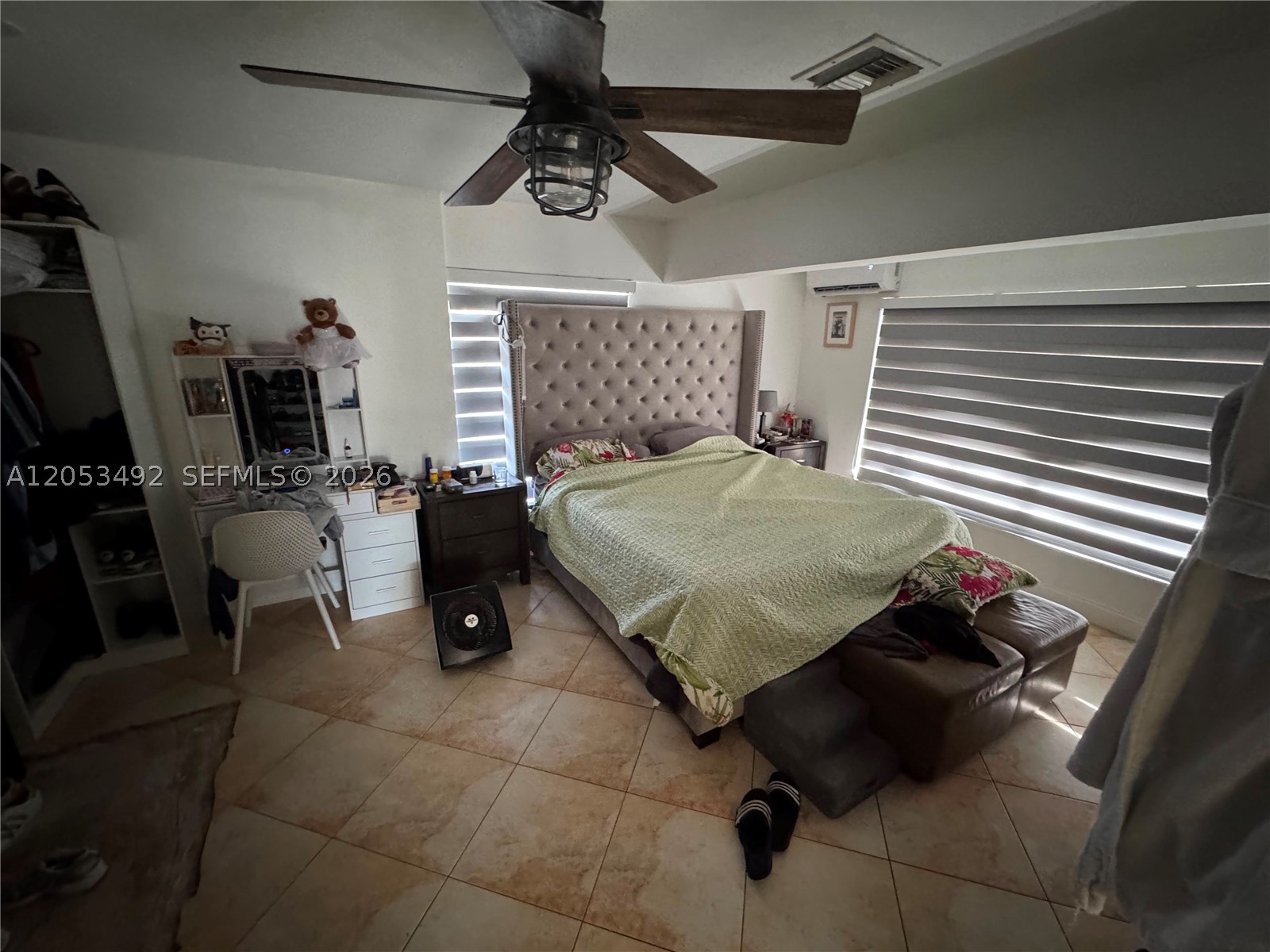 ROYAL PALM ACRES FIRST SE - Residential