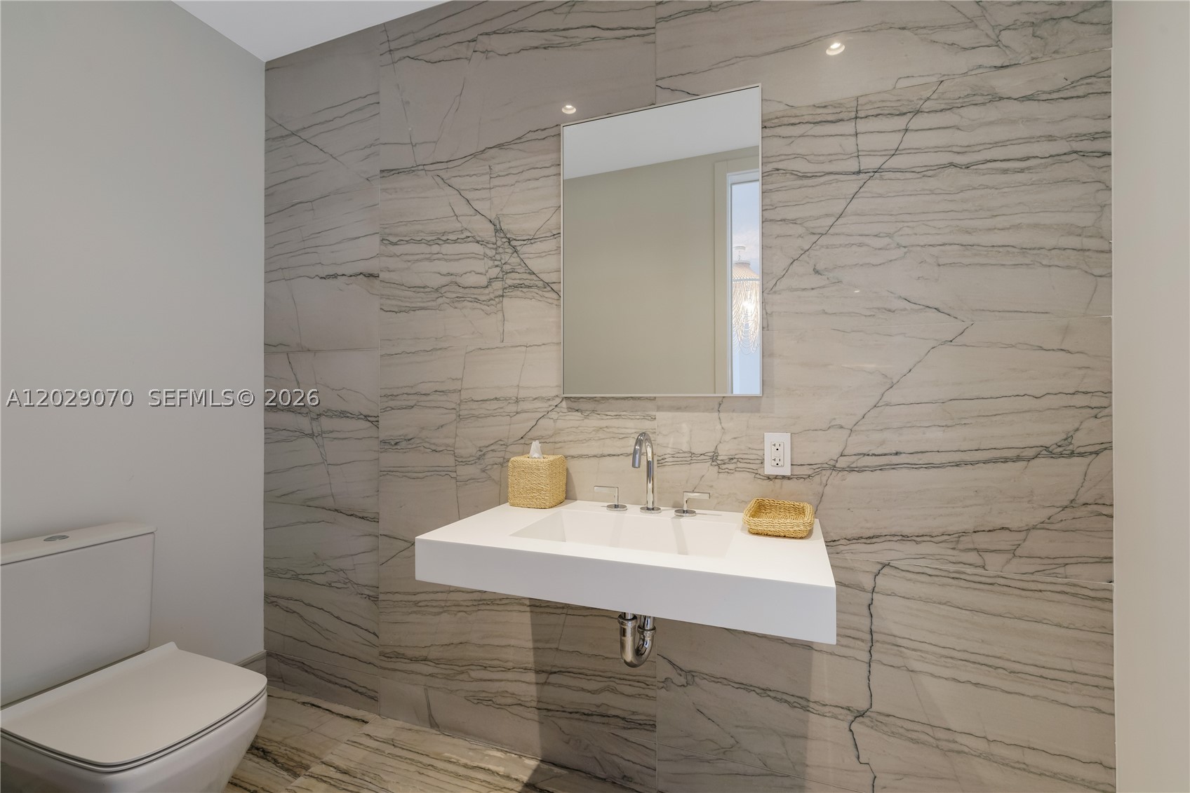 8701 COLLINS AVE CONDO - Residential Lease