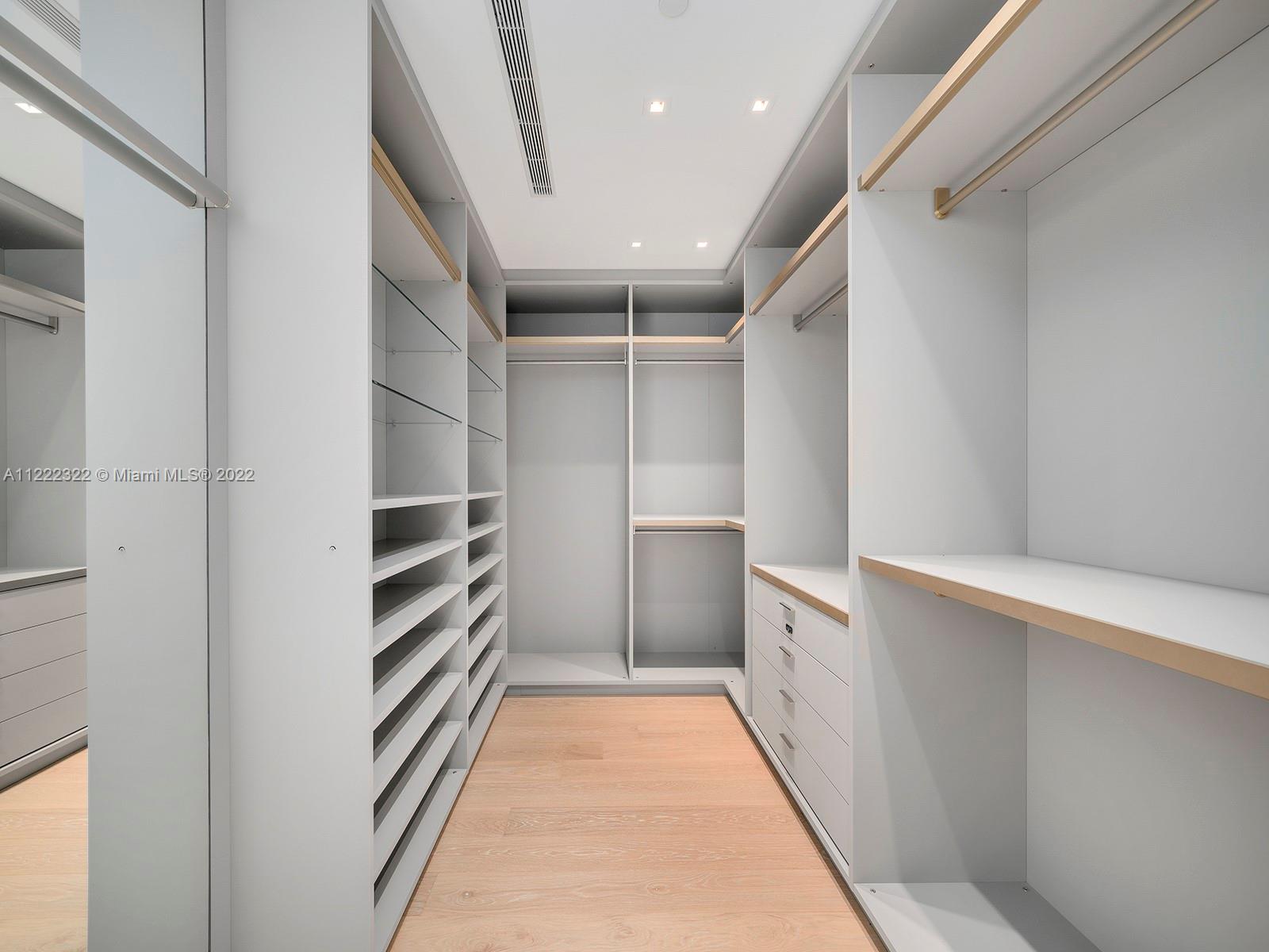 OCEAN HOUSE CONDO - Residential