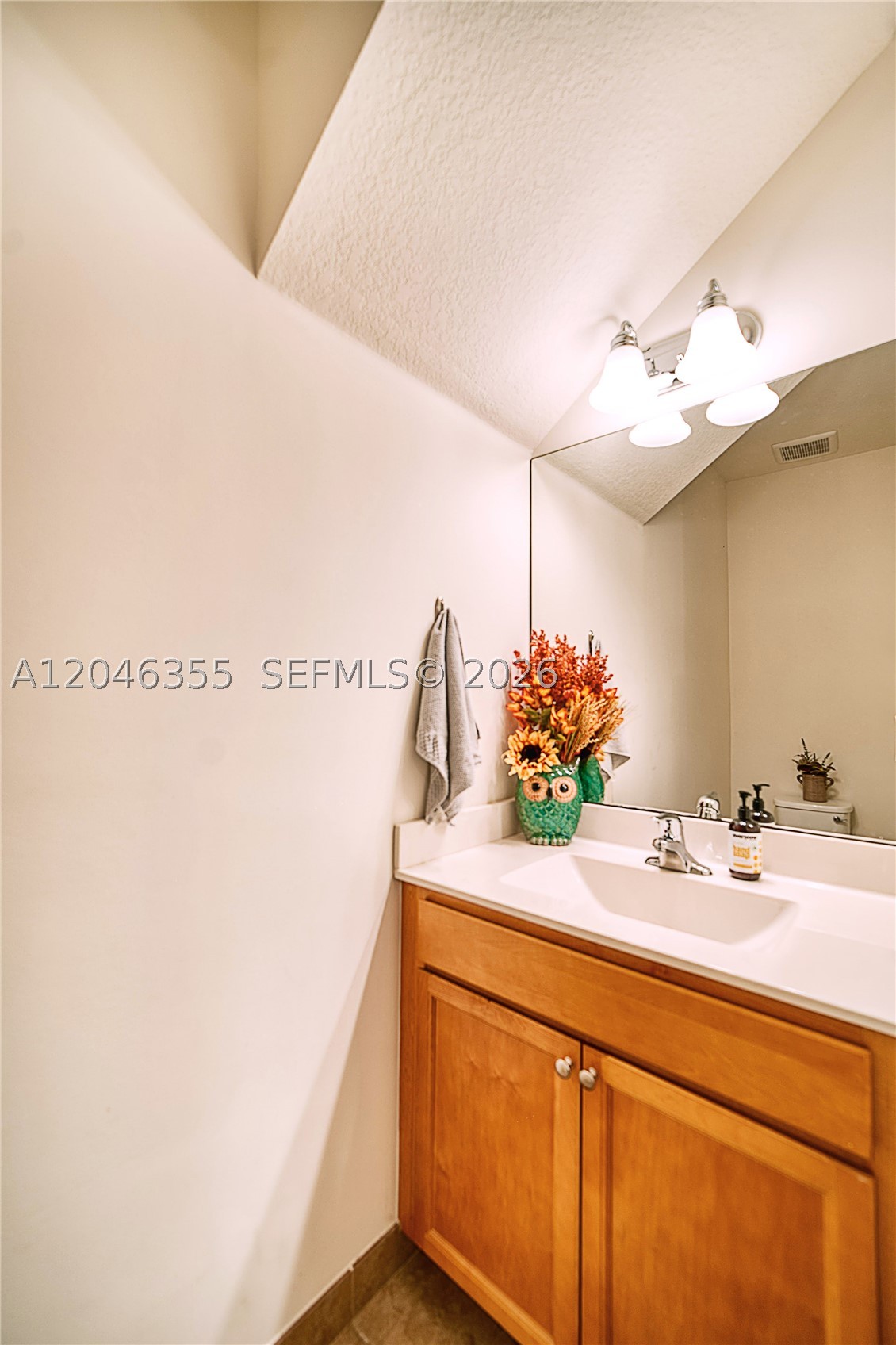 SIMONTON COURT - Residential