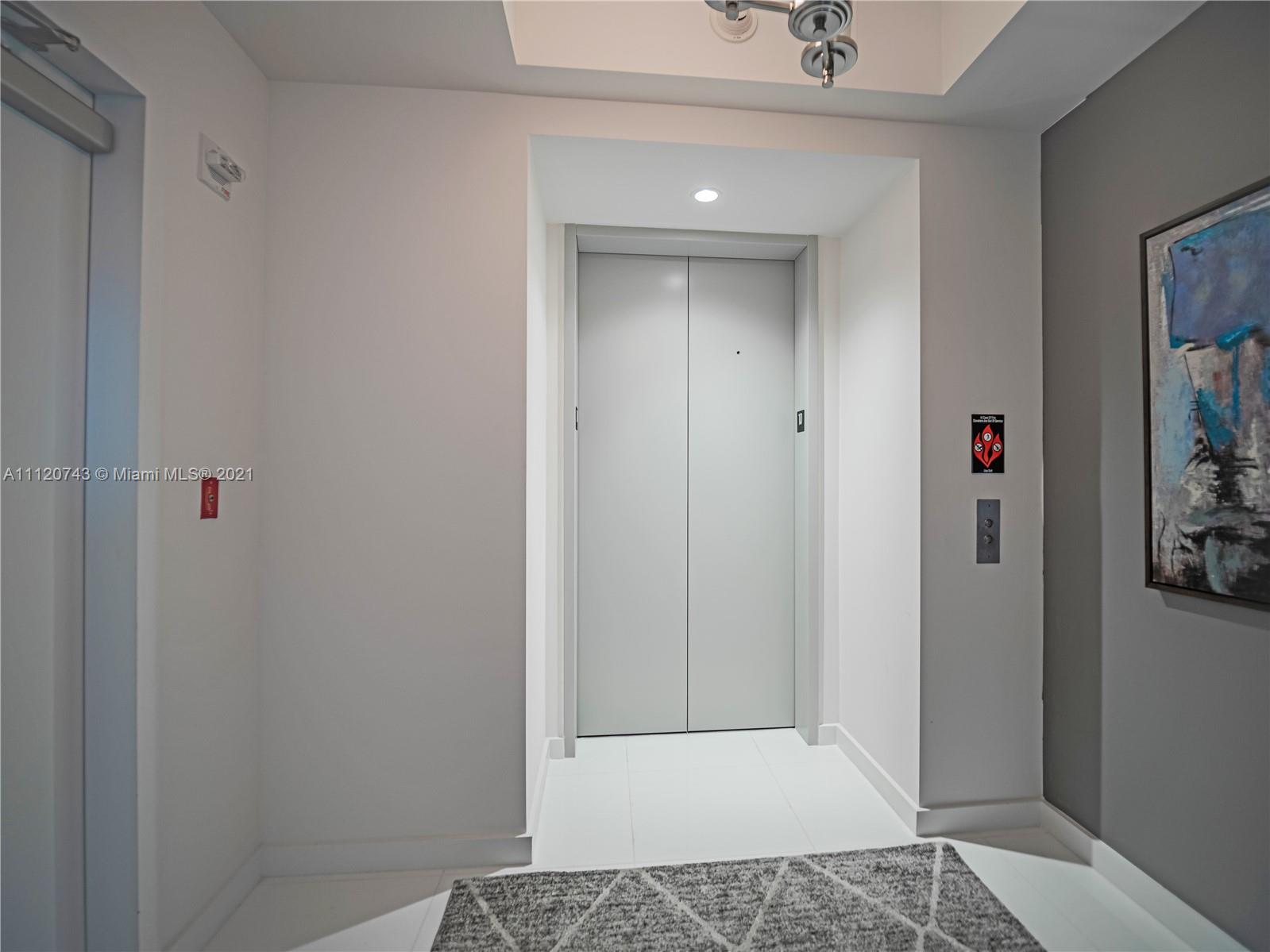 PARAMOUNT MIAMI WORLDCENTE - Residential Lease