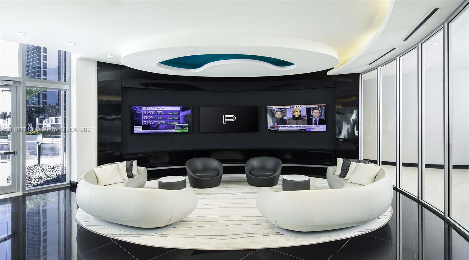 PARAMOUNT MIAMI WORLDCENTE - Residential Lease