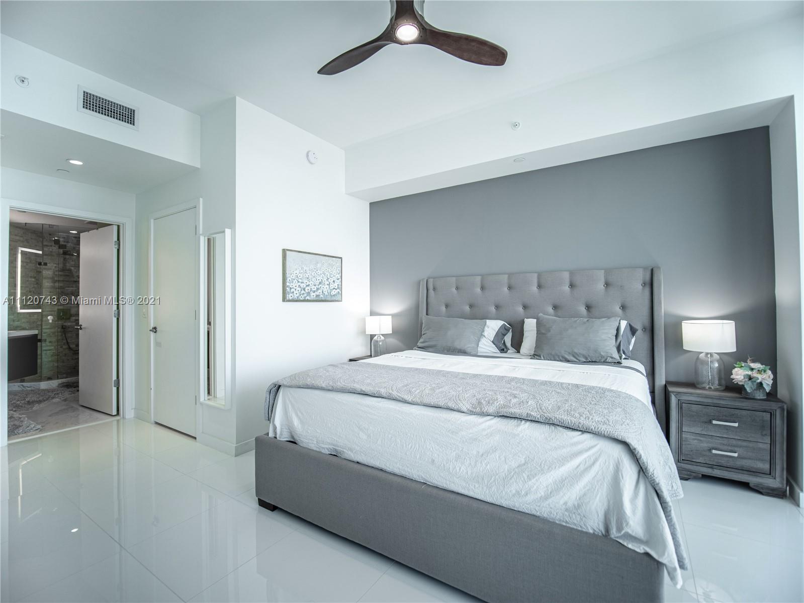 PARAMOUNT MIAMI WORLDCENTE - Residential Lease
