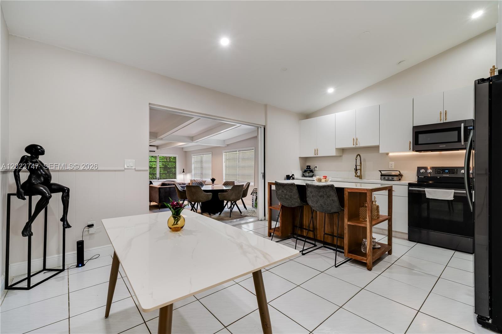 SUNILAND TERRACE - Residential Lease