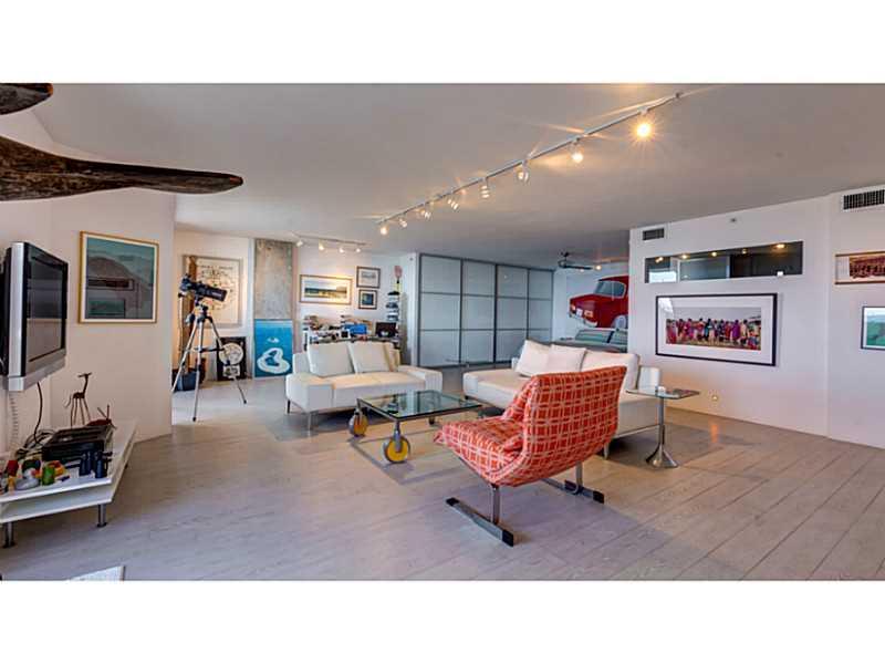 THE RIVIERA CONDO - Residential Lease
