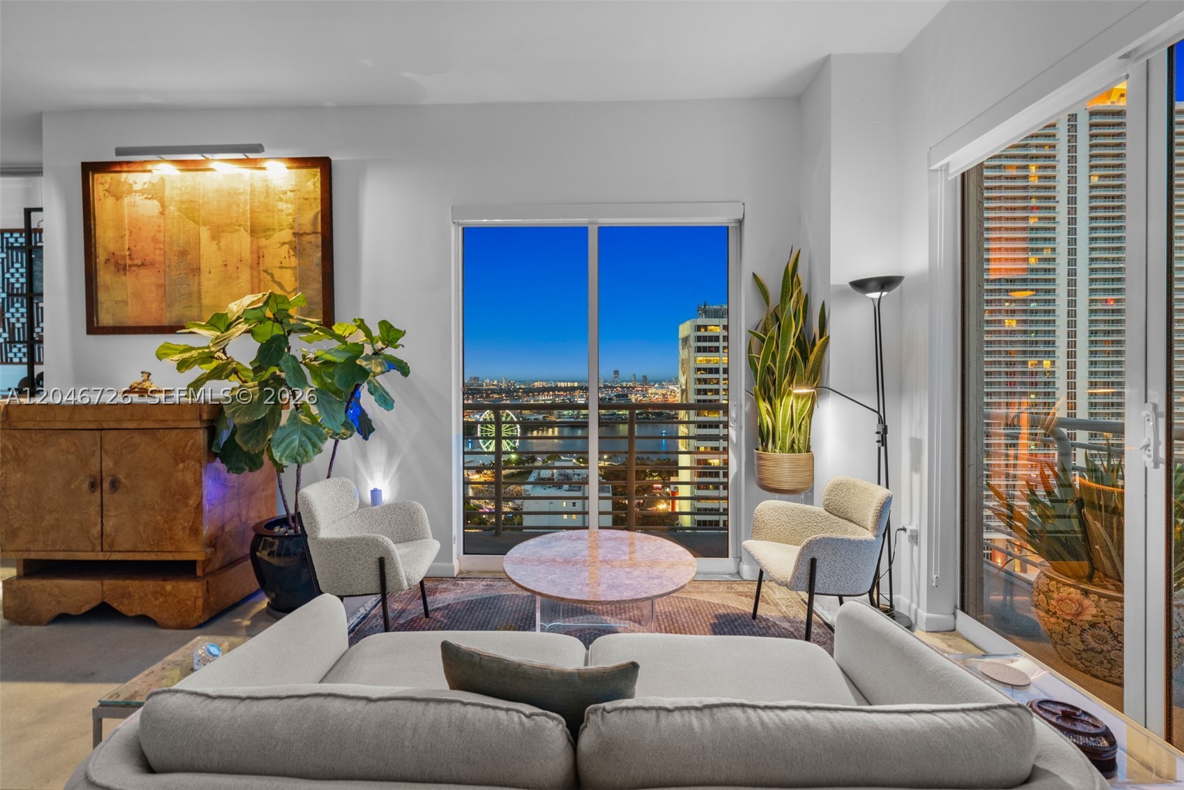 THE LOFT DOWNTOWN II COND - Residential