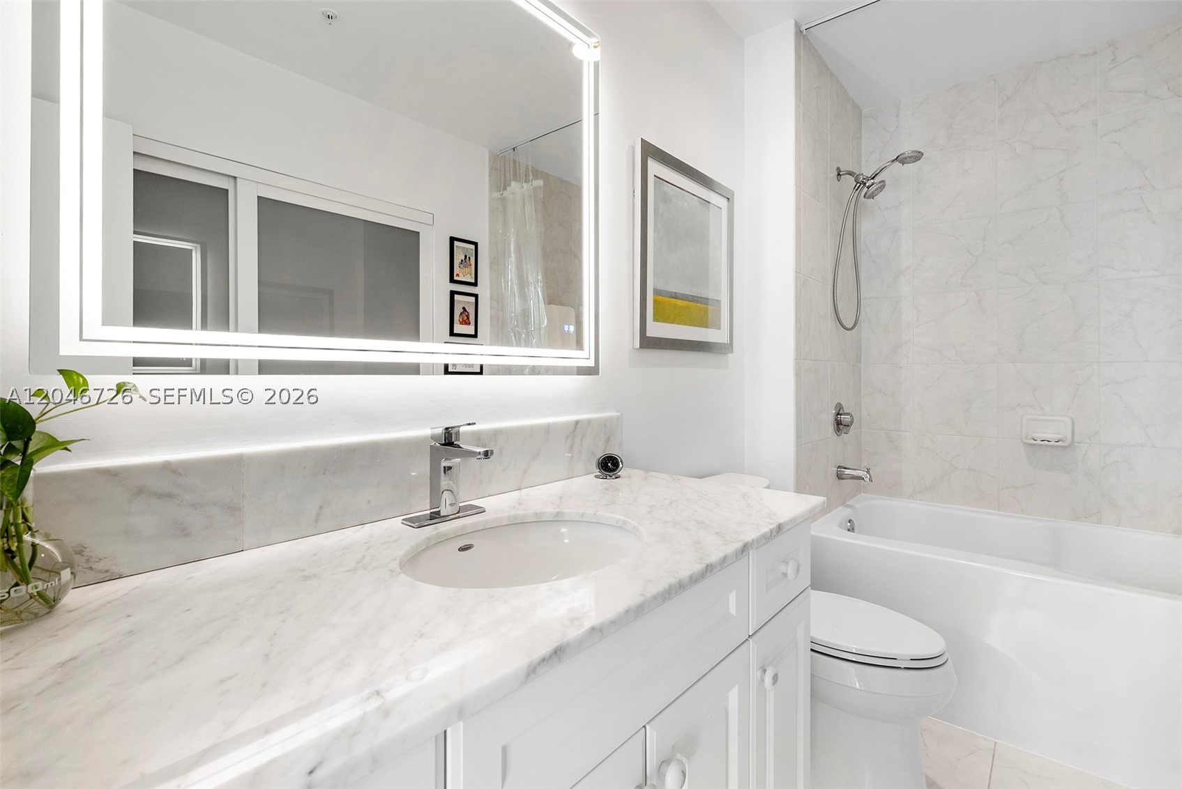 THE LOFT DOWNTOWN II COND - Residential
