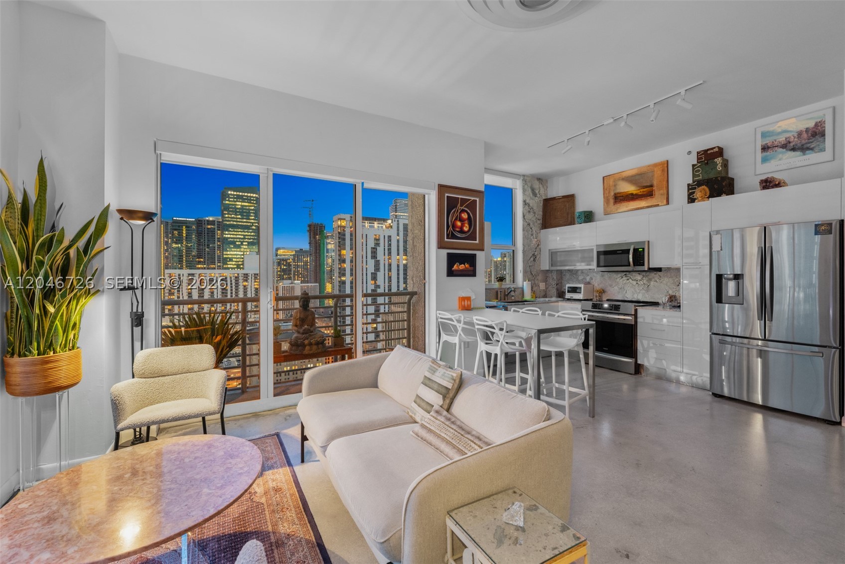 THE LOFT DOWNTOWN II COND - Residential