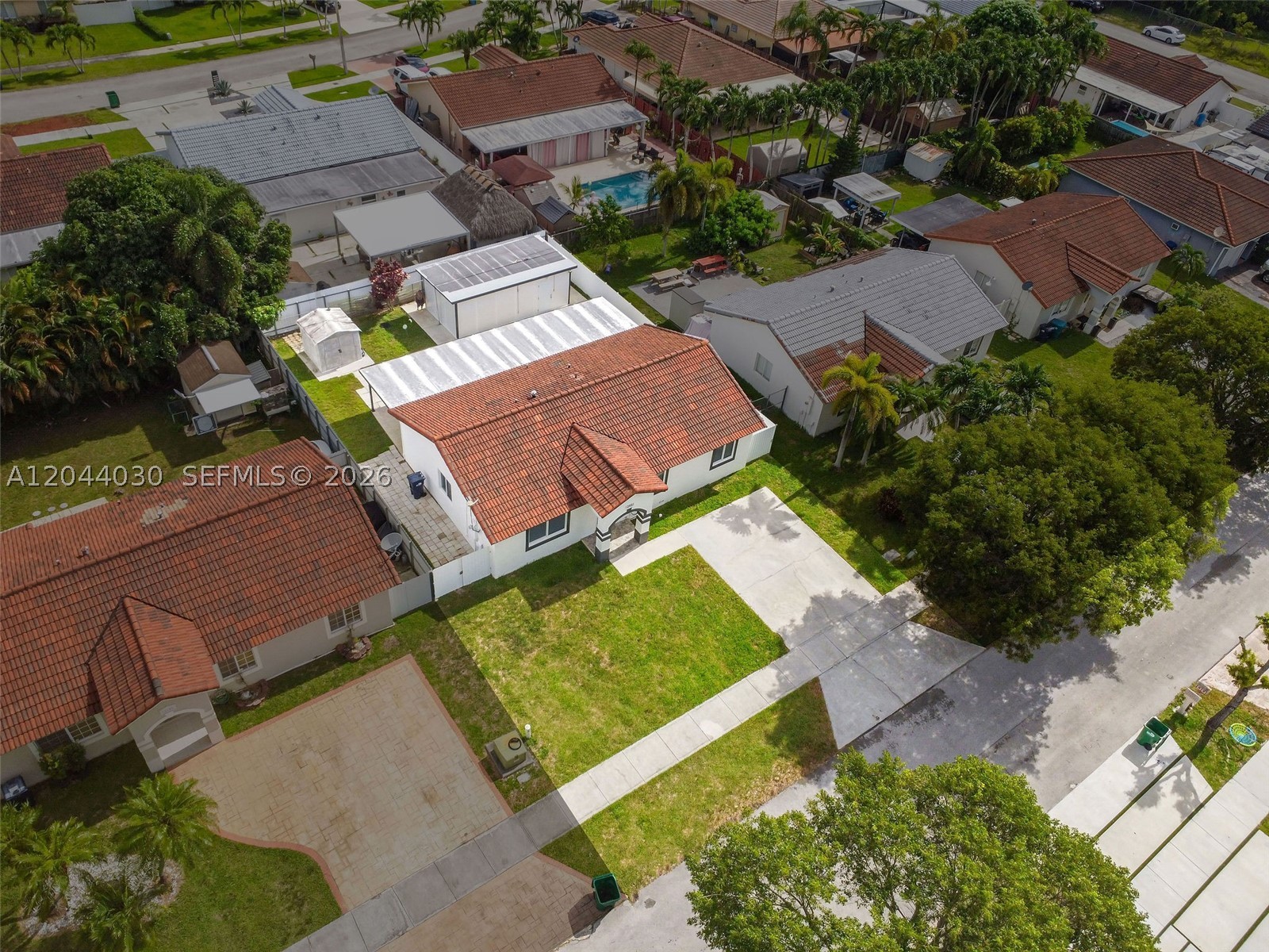 Estate Homes - Residential