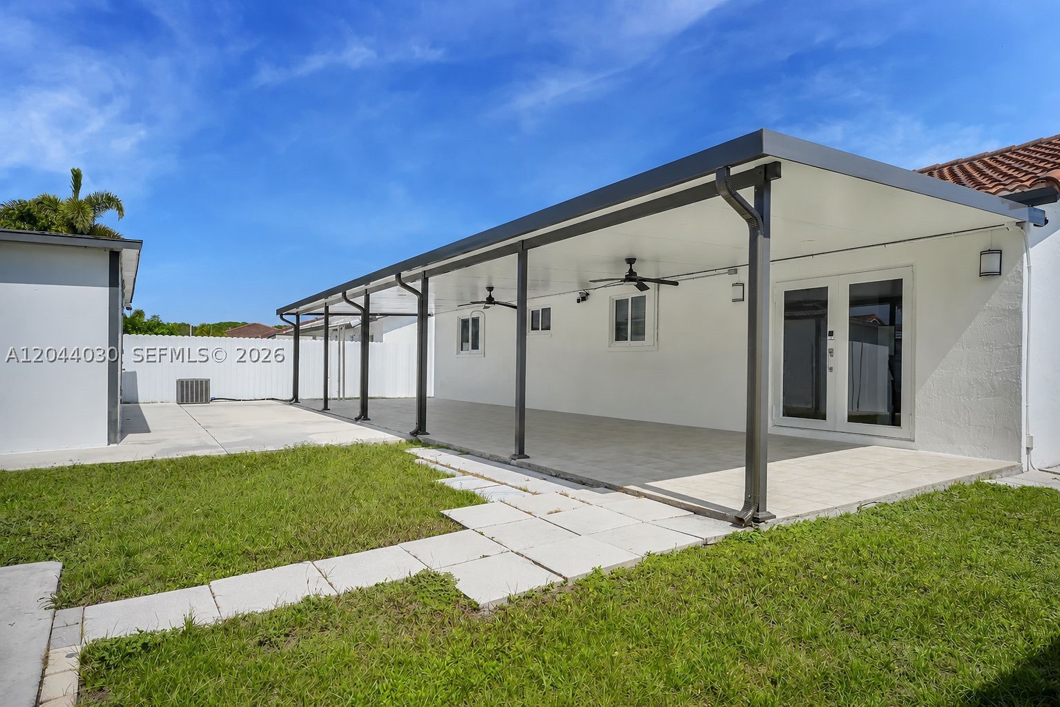 Estate Homes - Residential