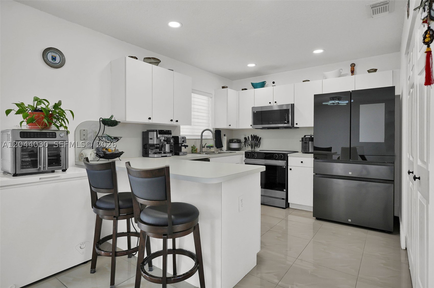 Estate Homes - Residential