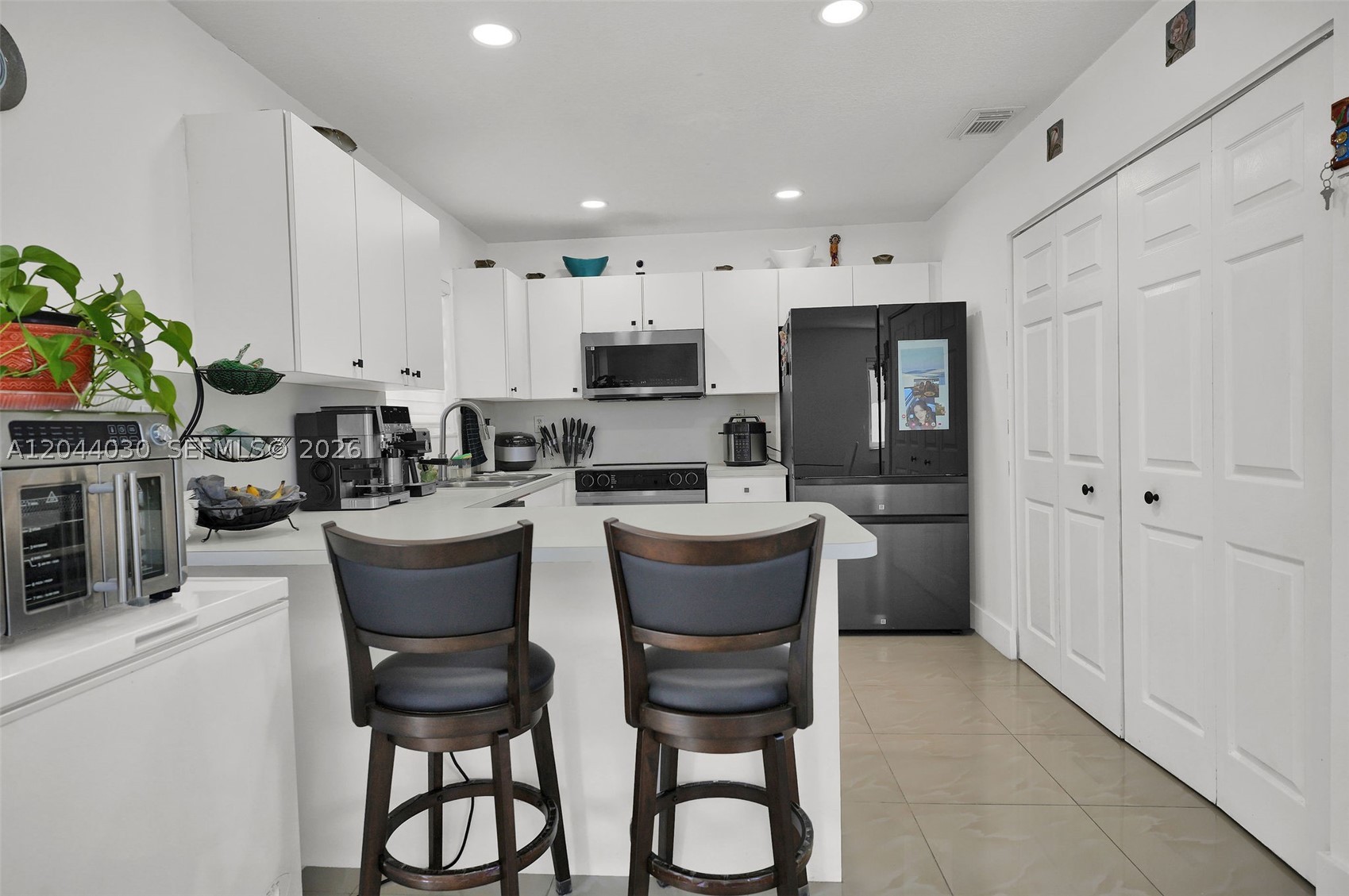 Estate Homes - Residential