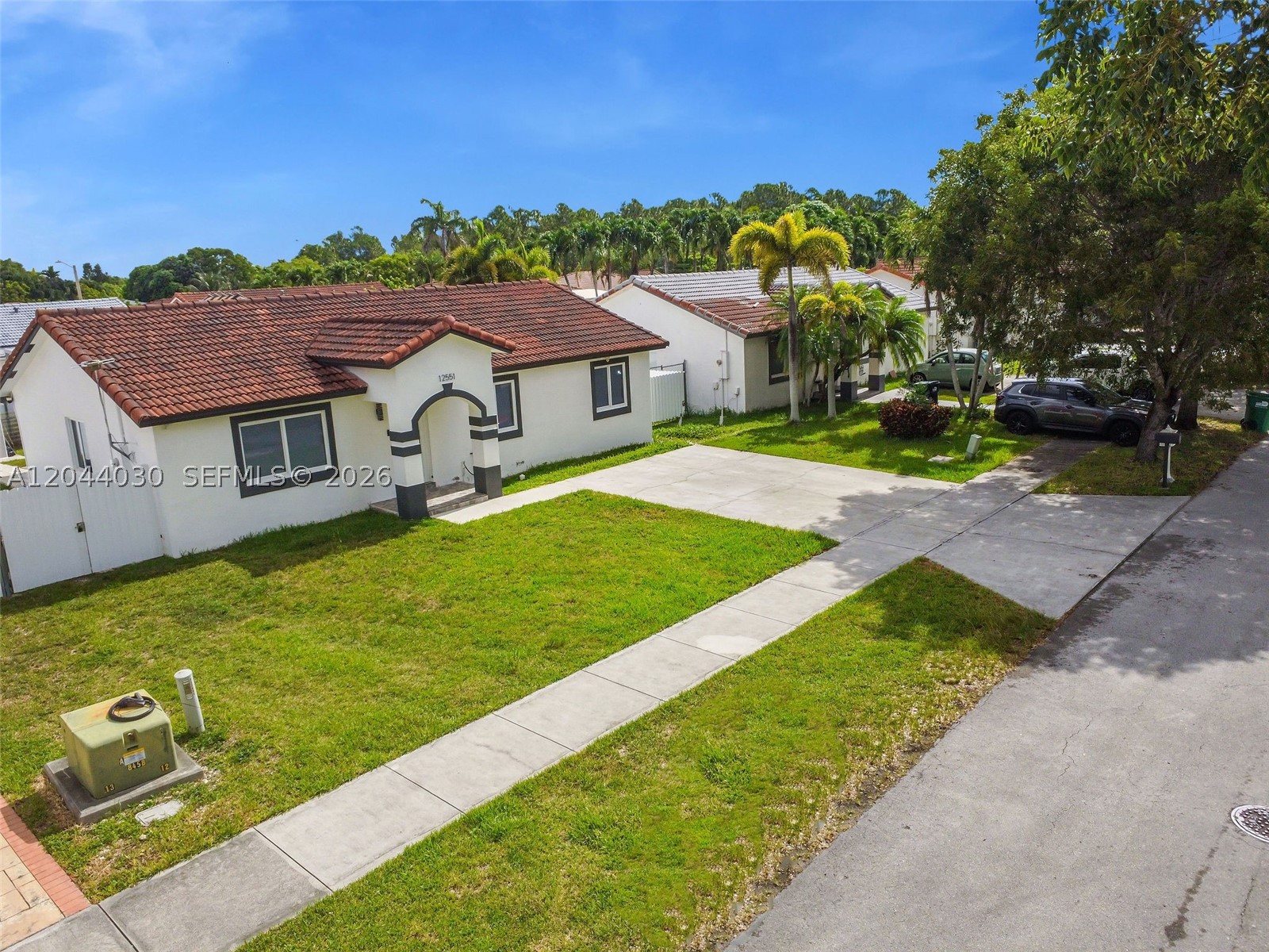 Estate Homes - Residential