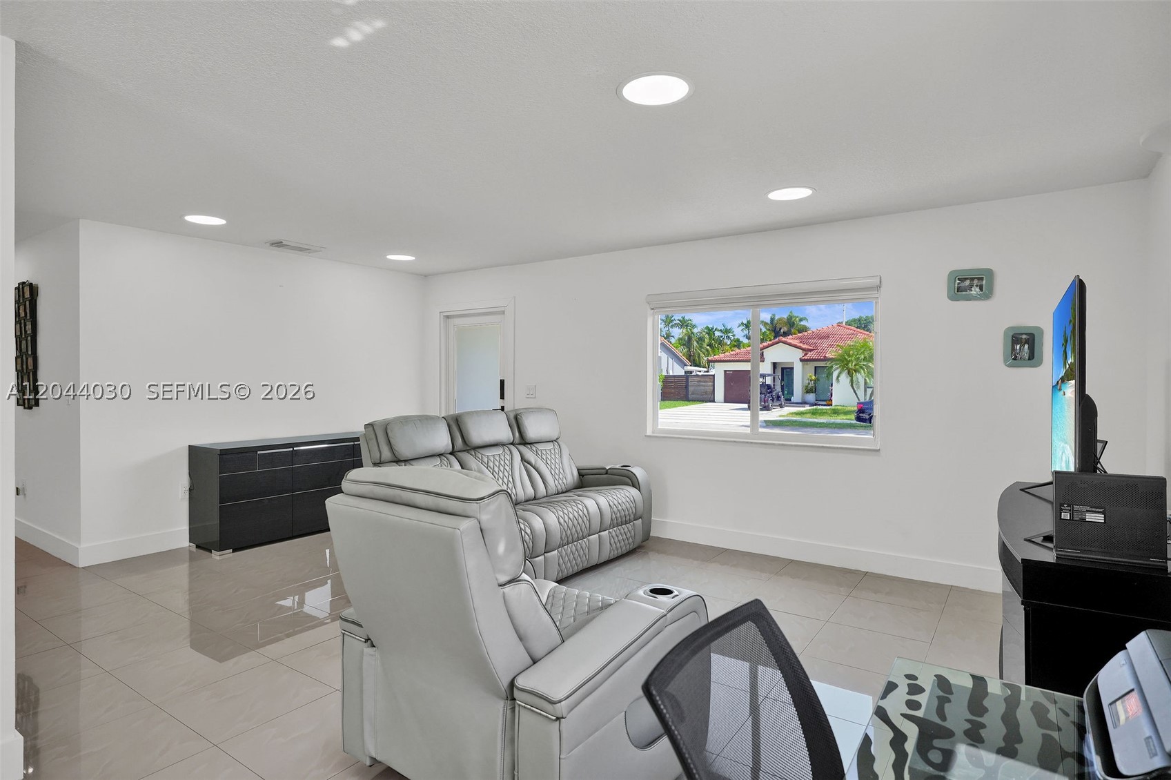 Estate Homes - Residential