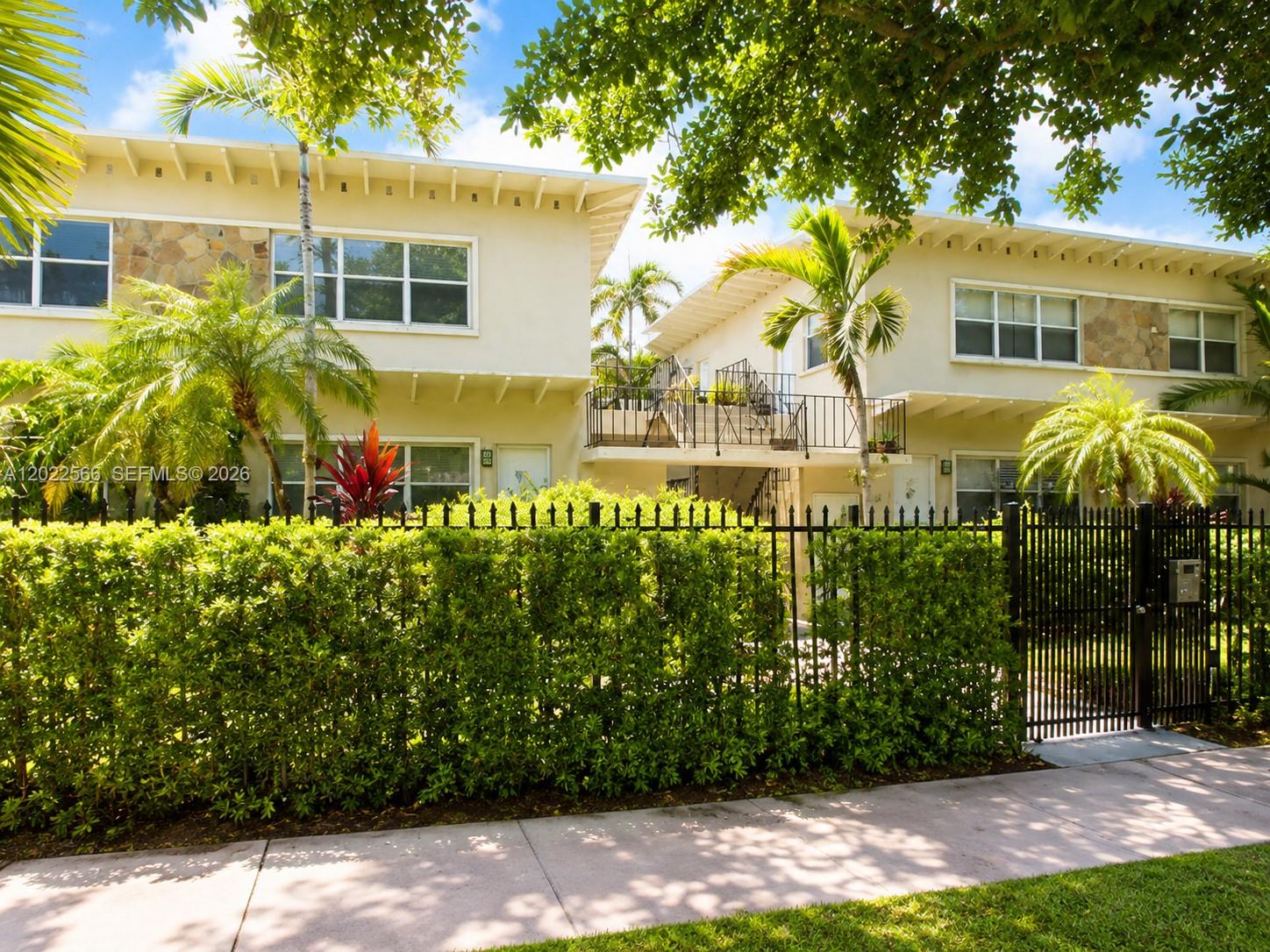 900 MERIDIAN CONDO - Residential