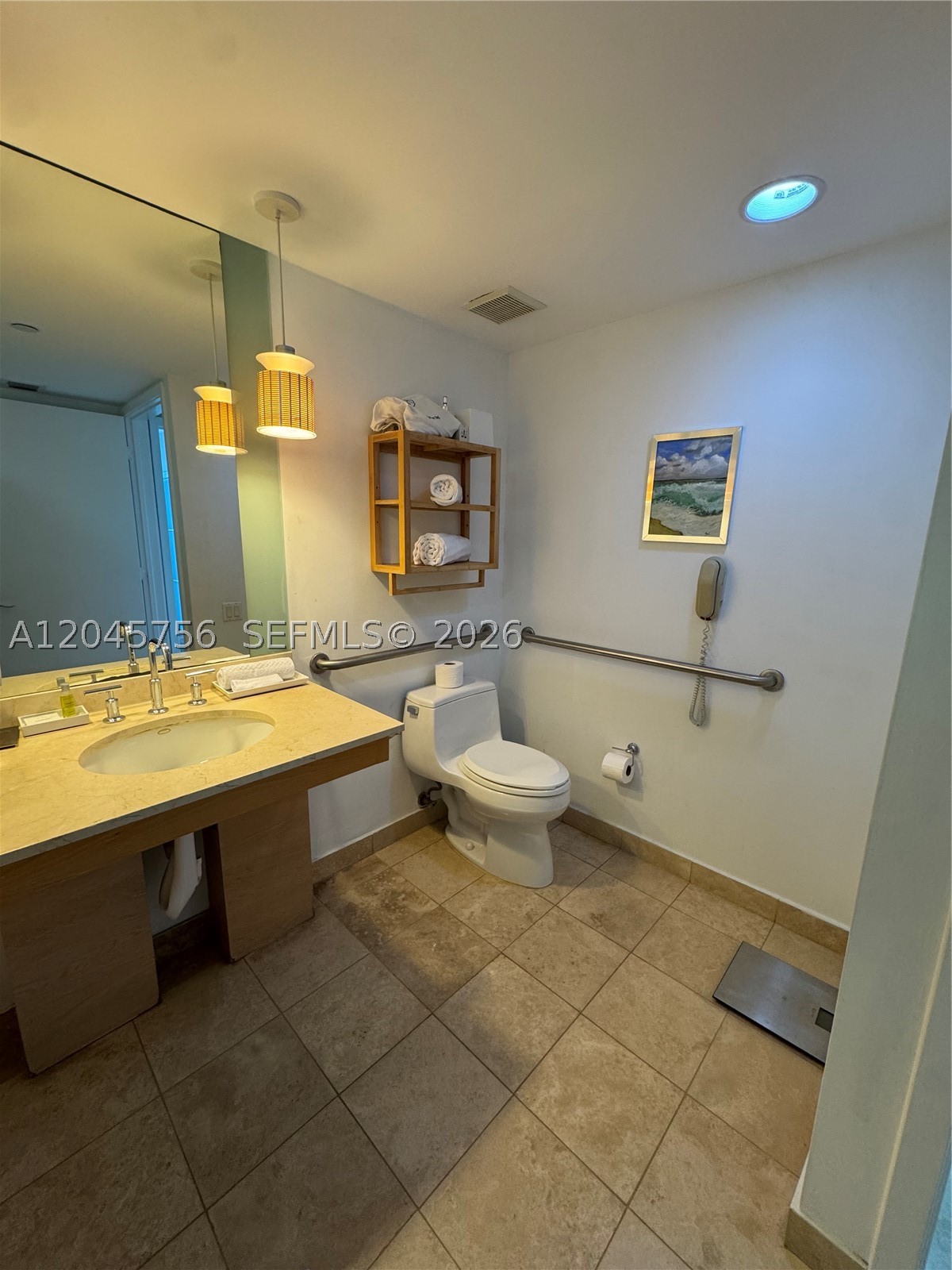M RESORT RESIDENCES CONDO - Residential