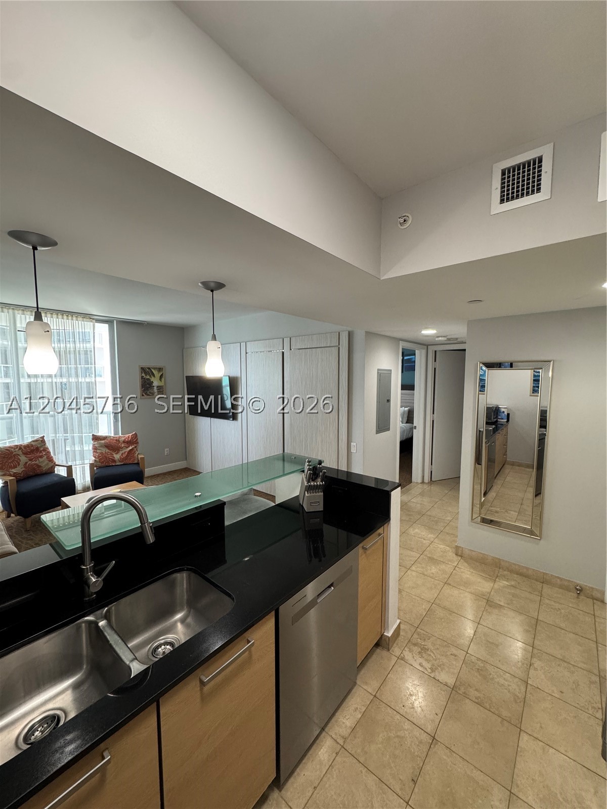 M RESORT RESIDENCES CONDO - Residential