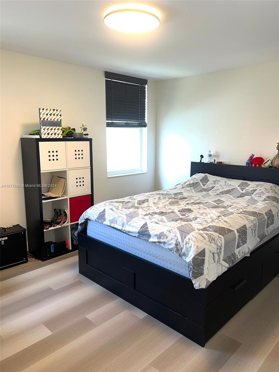 GOLDEN HORN SOUTH CONDO - Residential