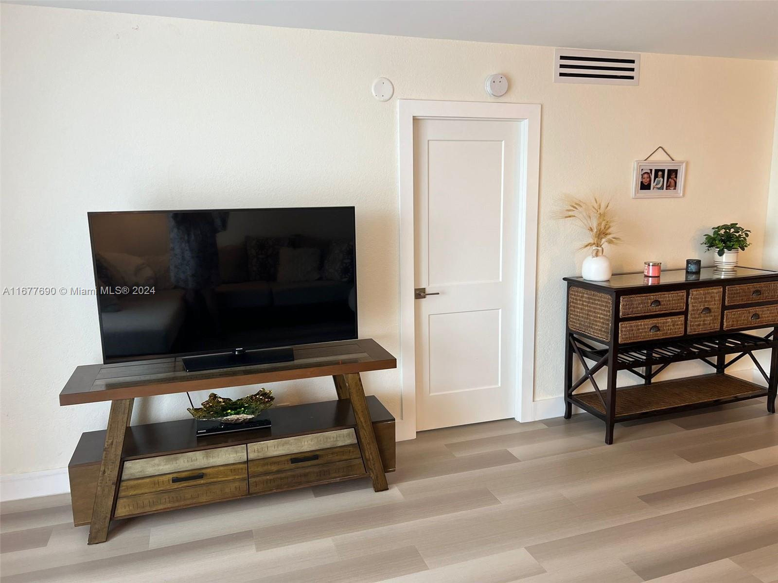 GOLDEN HORN SOUTH CONDO - Residential