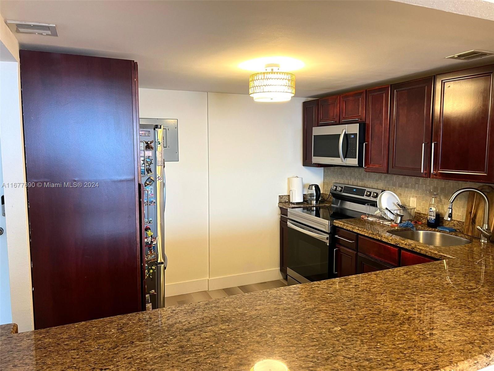GOLDEN HORN SOUTH CONDO - Residential