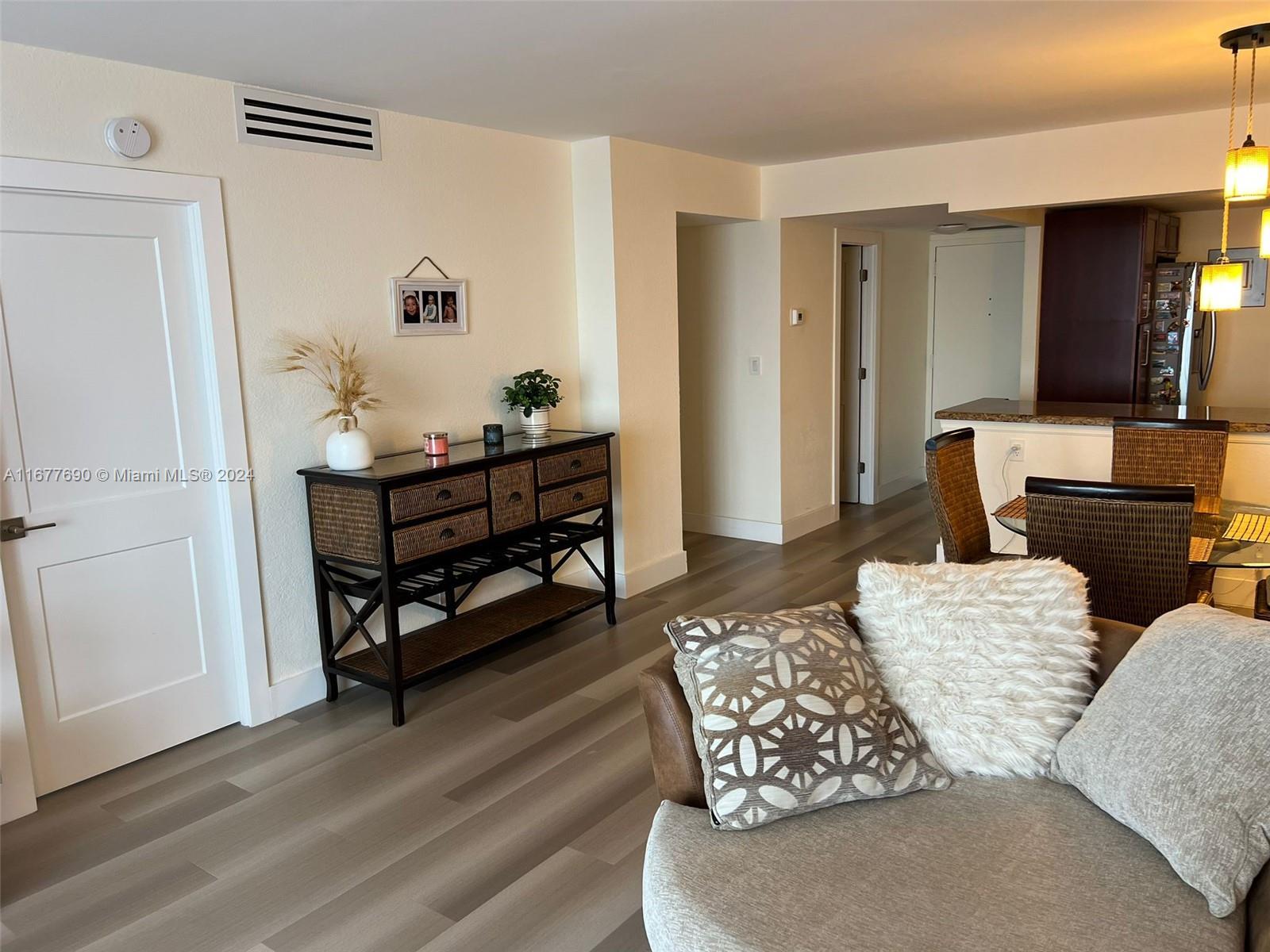 GOLDEN HORN SOUTH CONDO - Residential