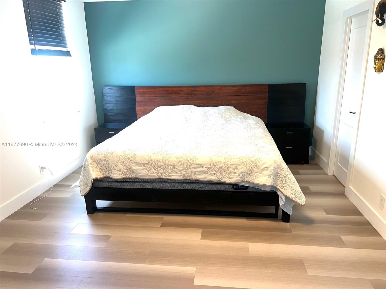 GOLDEN HORN SOUTH CONDO - Residential