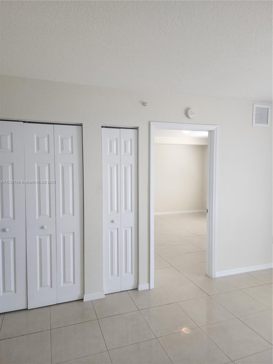 SEYBOLD POINTE CONDO - Residential Lease