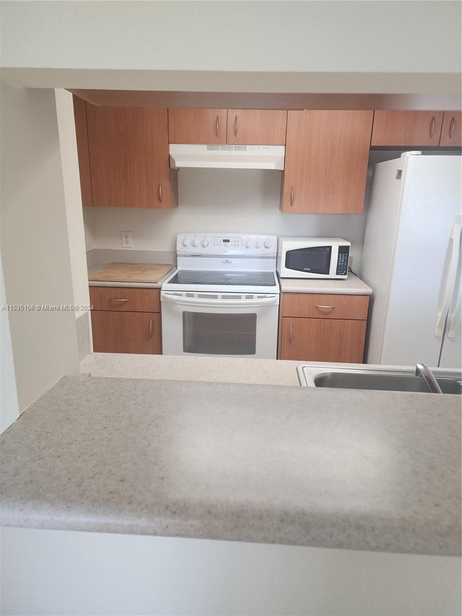 SEYBOLD POINTE CONDO - Residential Lease