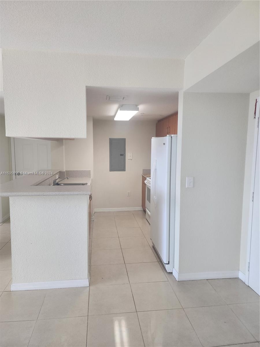 SEYBOLD POINTE CONDO - Residential Lease