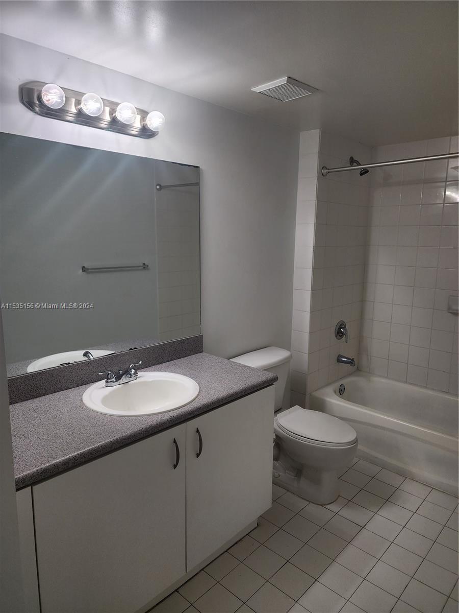 SEYBOLD POINTE CONDO - Residential Lease