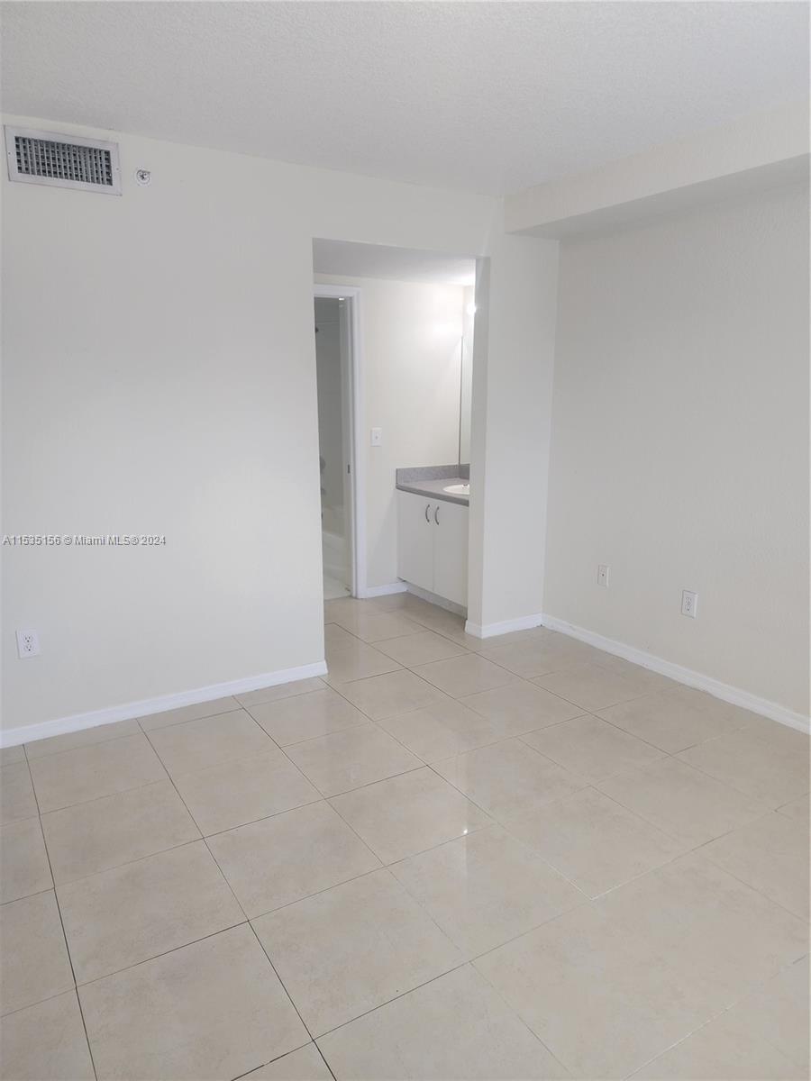 SEYBOLD POINTE CONDO - Residential Lease