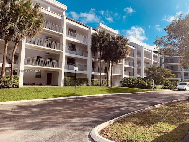 Beautiful unit, completely remodeled and well maintained. Golf view. Granite counter. Stainless steel appliances. Washer & Dryer in unit. Two screened patios with amazing golf course view. Accordion hurricane shutters. Great school district. Tenant in unit until July 20th, 2026. Showassist for appointment. Access to all amenities of Bonaventure Town Center for a low fee. A minimum credit score of 700 by both the applicant and co-applicant is required and debt/rent to income ratio will be used in order to be granted association approval.