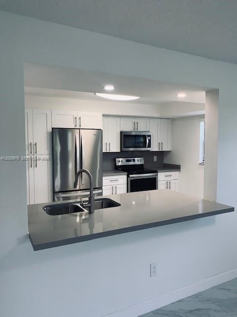 FAIRWAYS AT BONAVENTURE C - Residential Lease