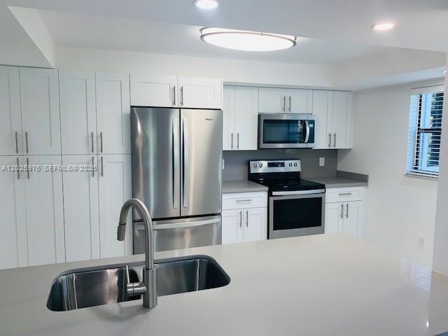 FAIRWAYS AT BONAVENTURE C - Residential Lease