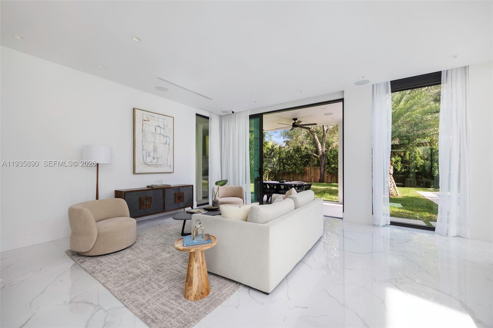 PINECREST VILLAS - Residential