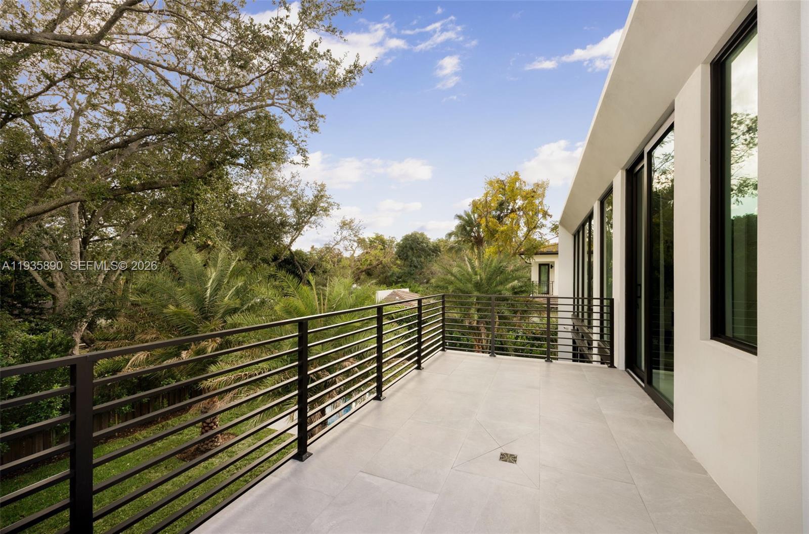PINECREST VILLAS - Residential