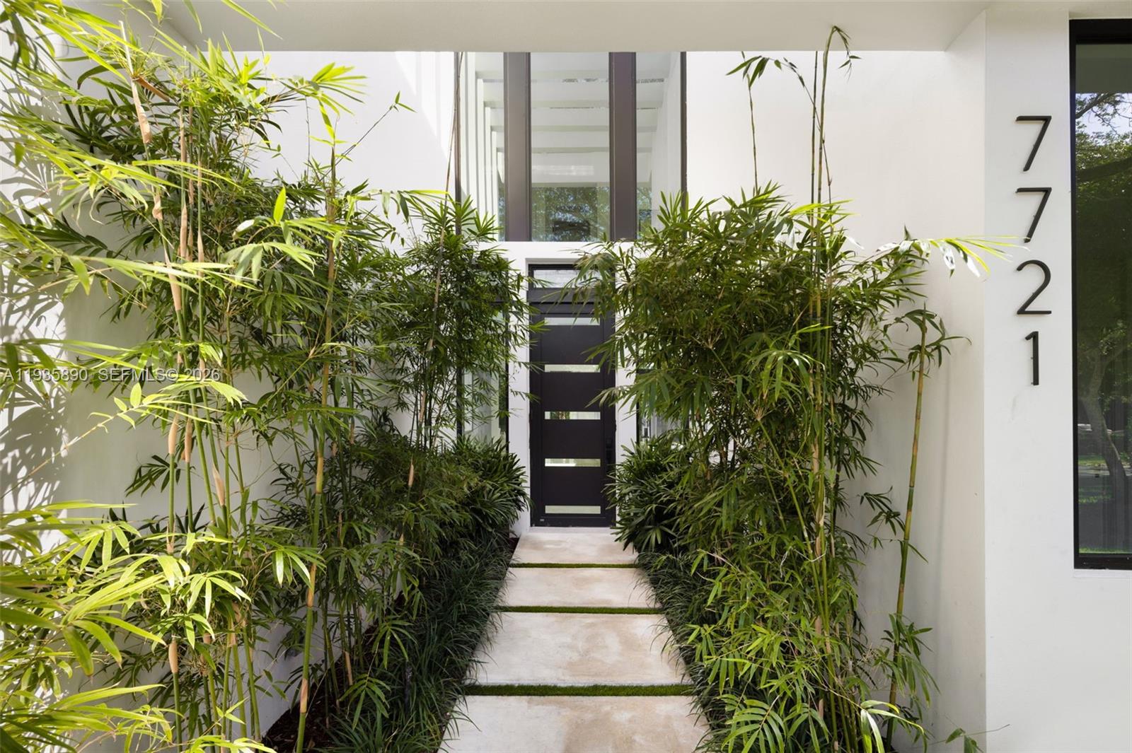 PINECREST VILLAS - Residential