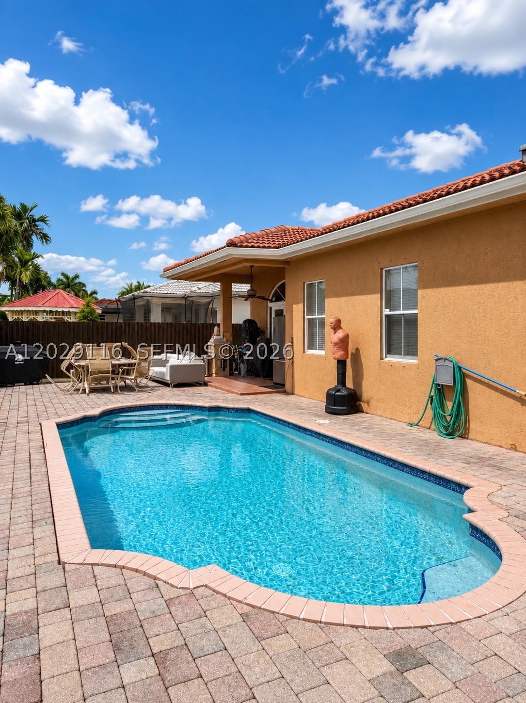 ED-MAR ESTATES - Residential