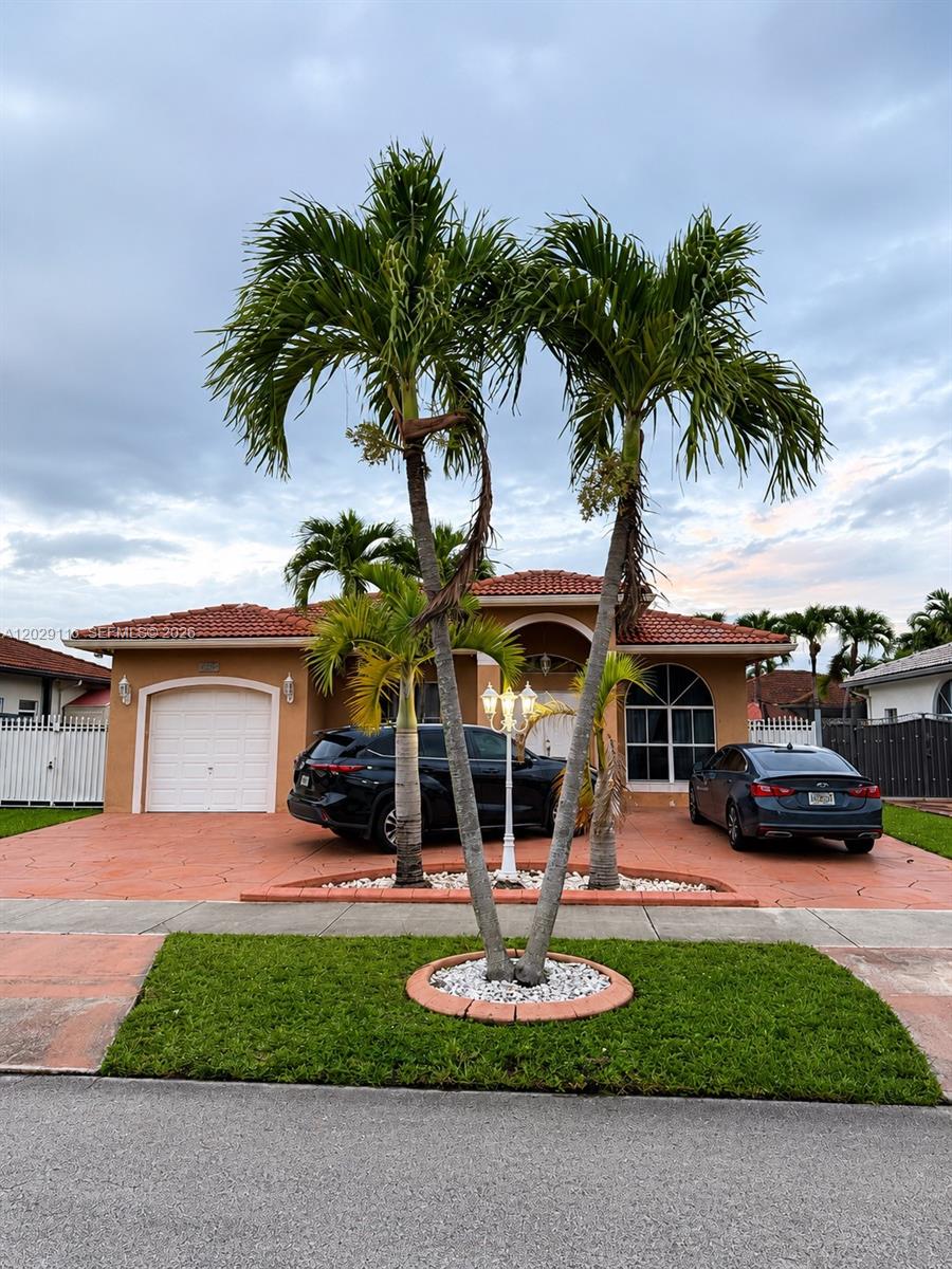 ED-MAR ESTATES - Residential