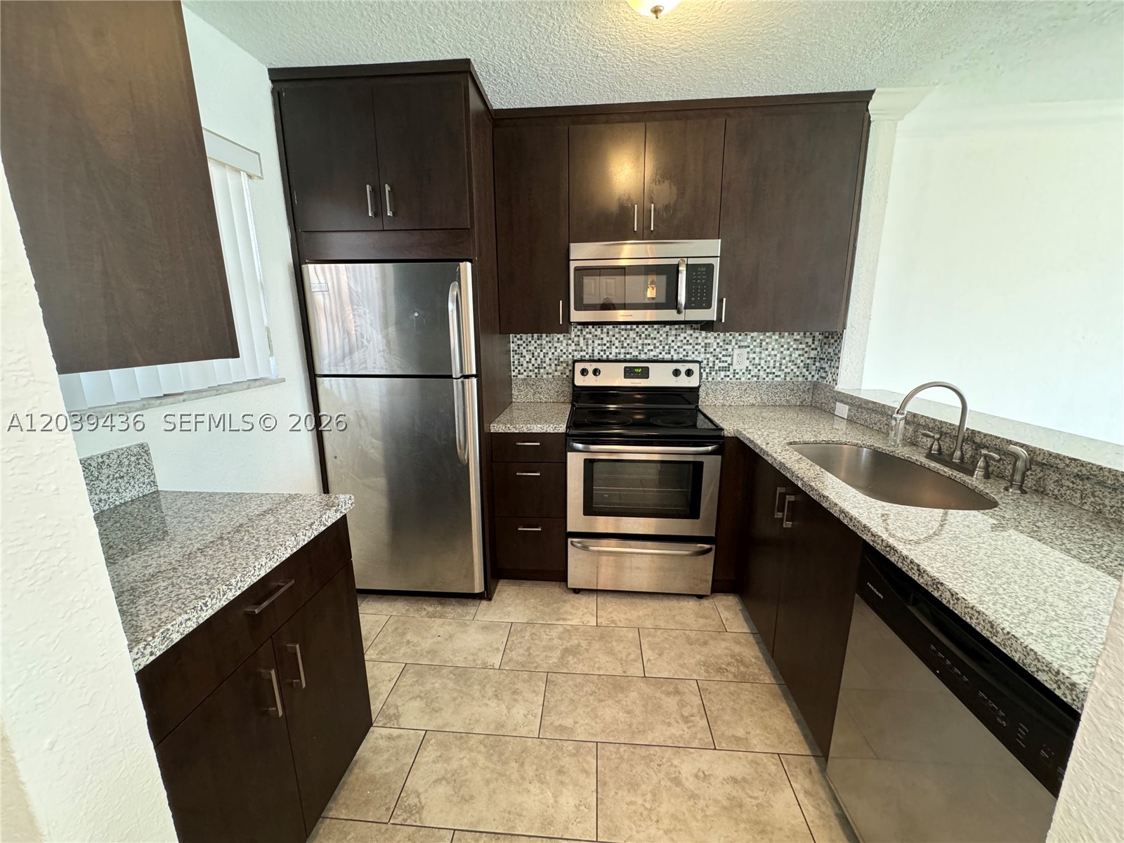 MALKY CONDO - Residential