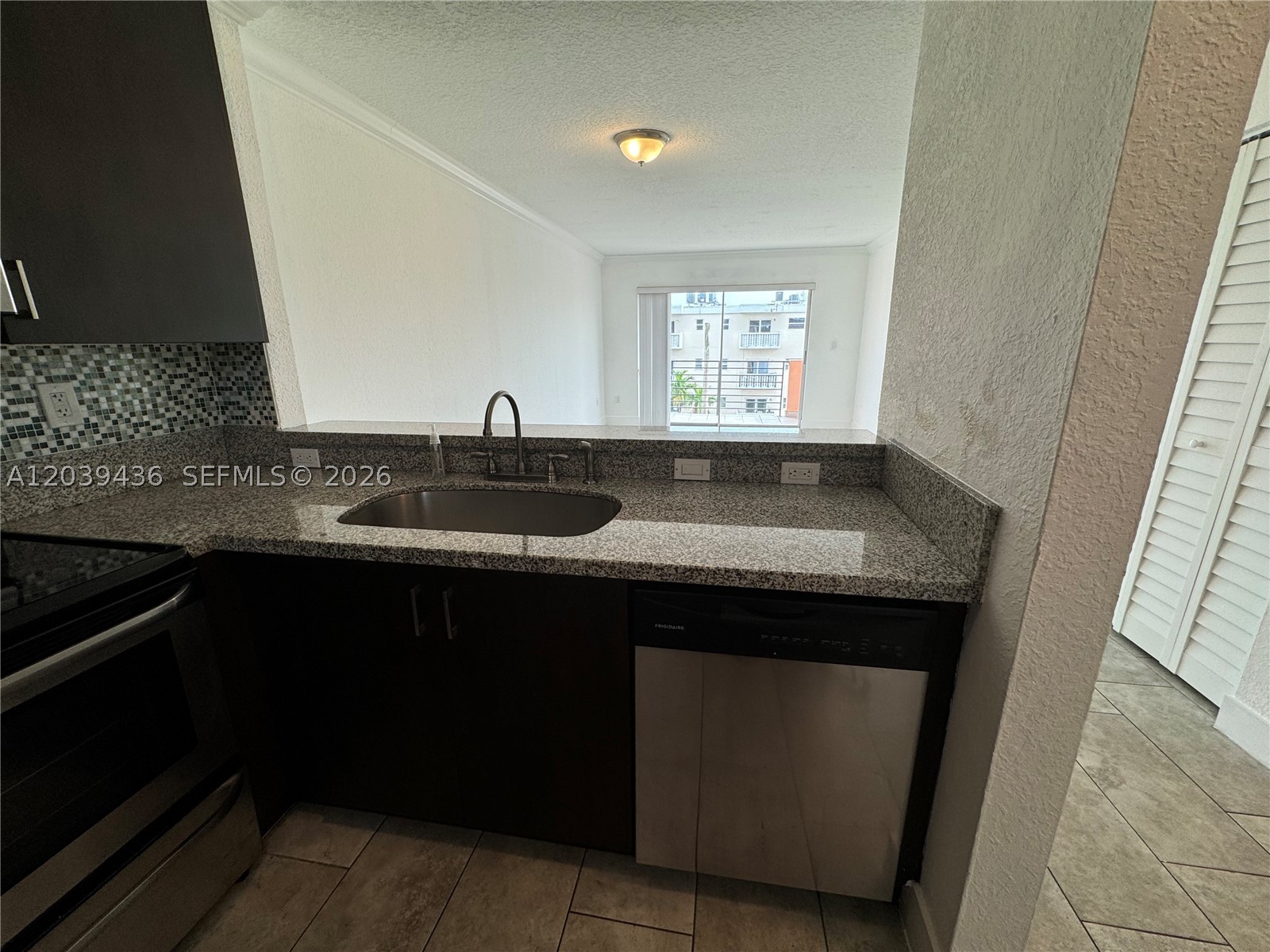 MALKY CONDO - Residential