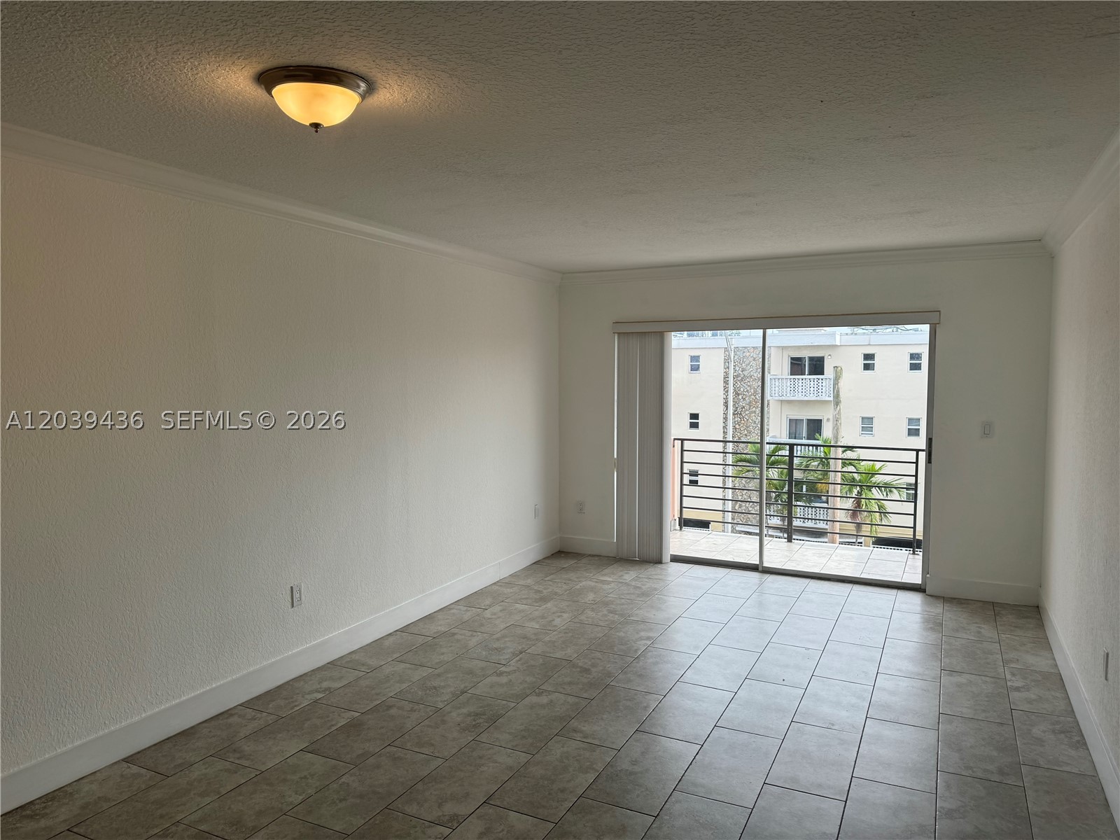 MALKY CONDO - Residential