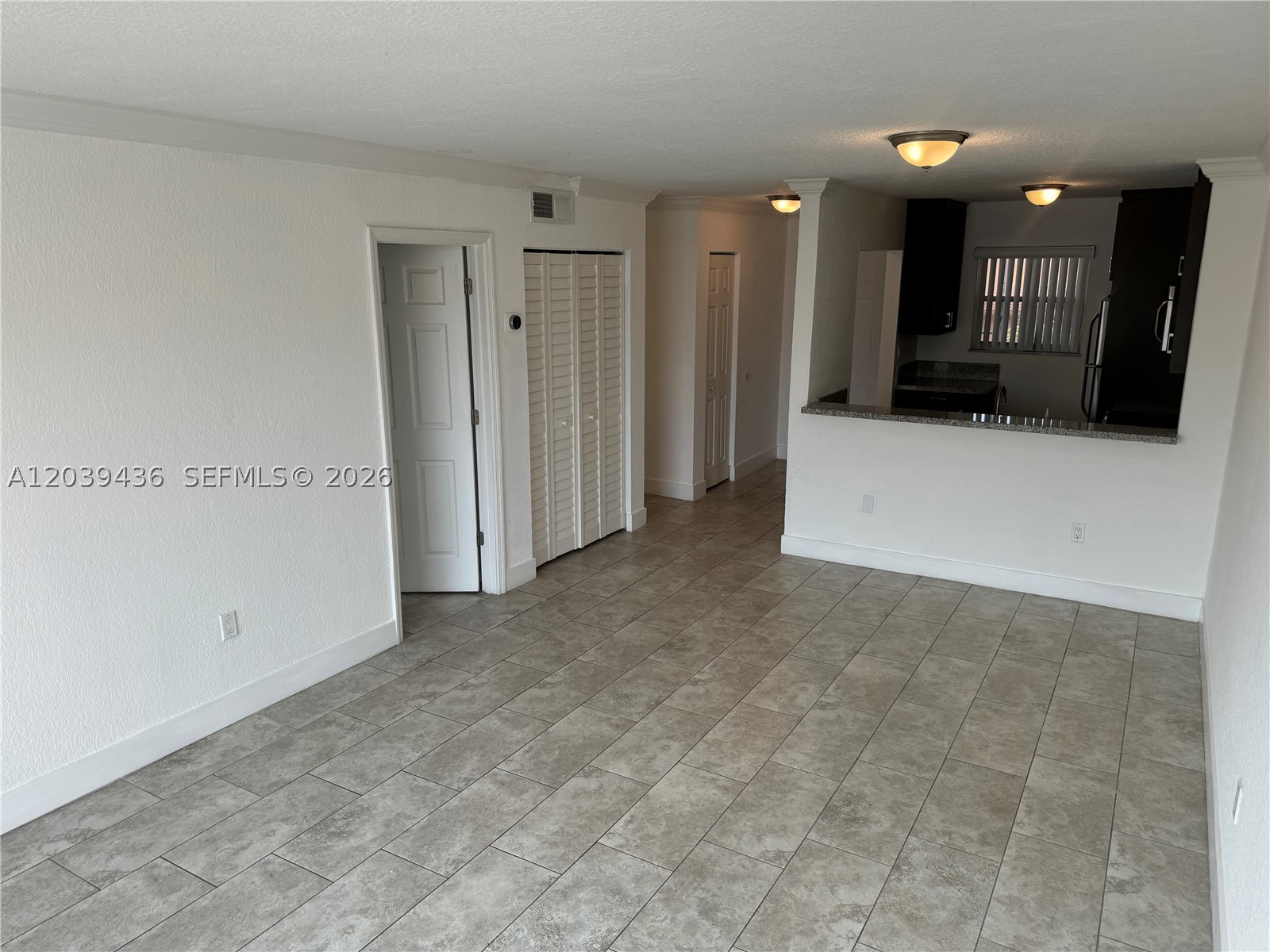 MALKY CONDO - Residential