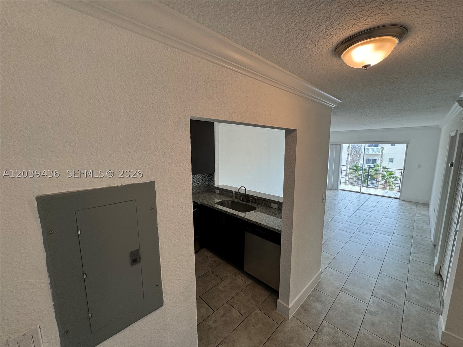 MALKY CONDO - Residential