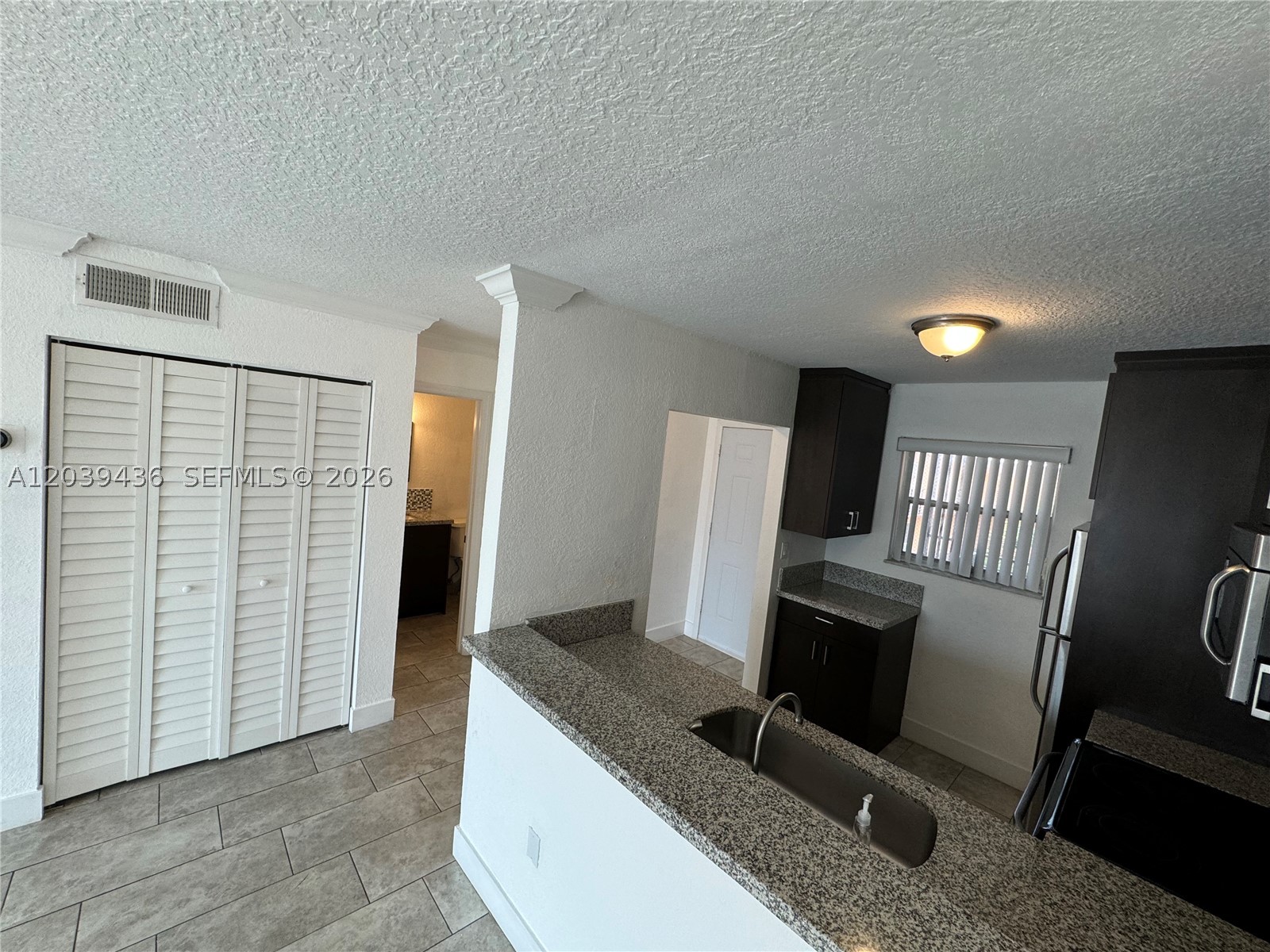 MALKY CONDO - Residential